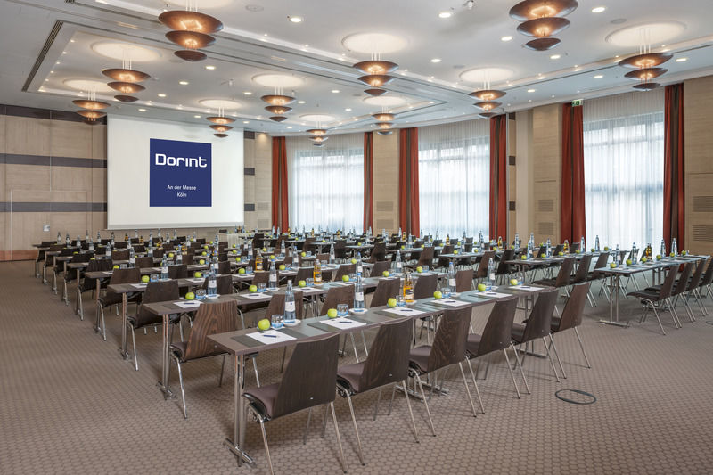 Dorint An Der Messe Koeln Hotel Exterior photo